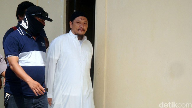 Freddy Budiman Bergelimang Uang, Model Seksi, dan Narkoba
