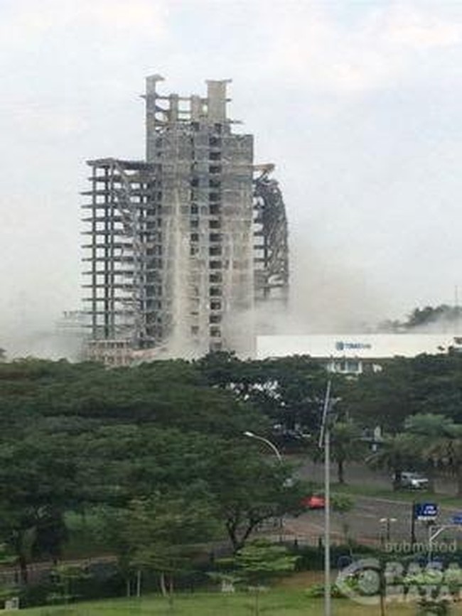 &#91;HOT&#93; Getaran Kuat, Gedung di Bintaro Roboh Sempat Dikira Gempa Bumi