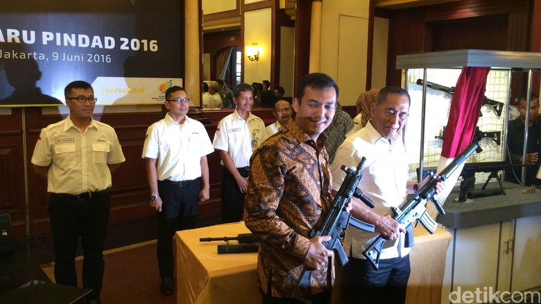 PT PINDAD Rilis Empat Senapan Baru
