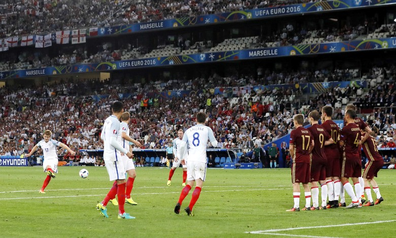 Inggris dan Rusia berakhir dengan sama kuat
