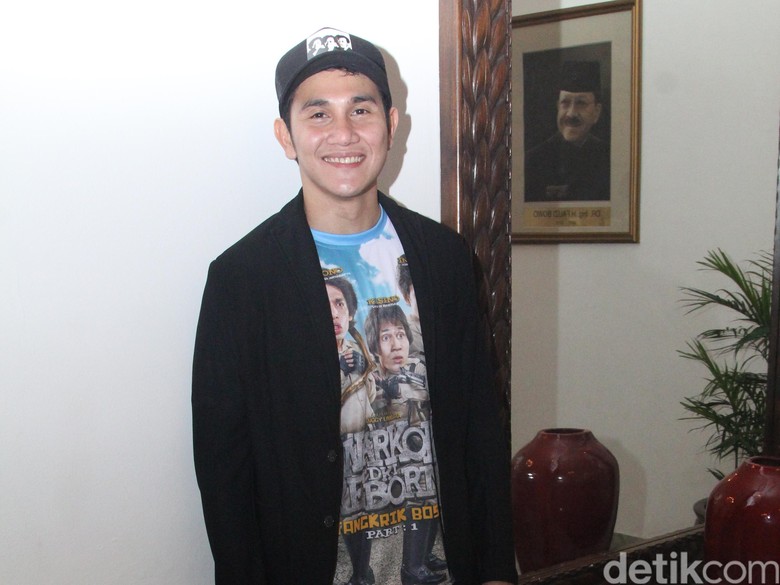Perankan Kasino, Vino Dapat Ancaman Keras Fans Lama 'Warkop DKI'