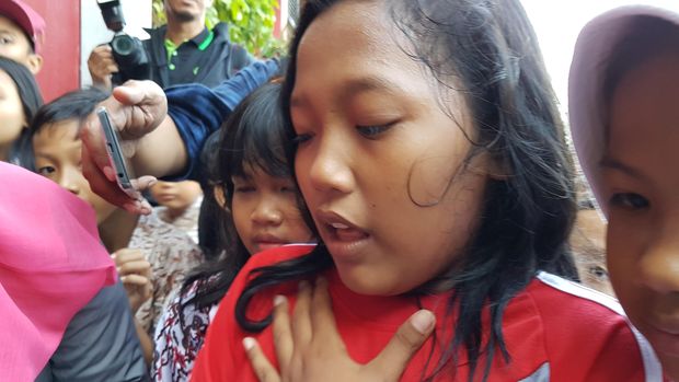 Ditangisi Pelajar SD, Risma: Enggak Ada yang ke Jakarta