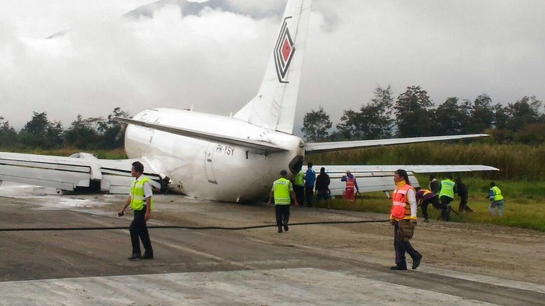 Pesawat Trigana Air Tergelincir di Wamena Papua