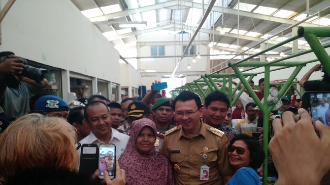 Ahok Resmikan Pasar Kebon Bawang Tanjung Priok, Puluhan Polisi Berjaga-jaga