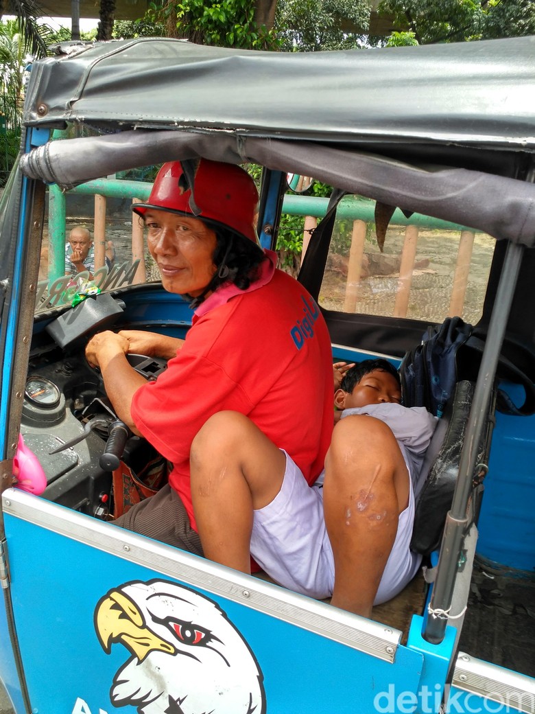 Kisah Bocah Amat 11 tahun tinggal bersama sang ayah di atas Bajaj