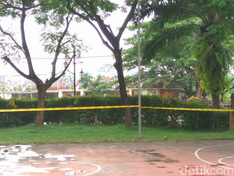 ini-tiang-lampu-tempat-sandy-diikat-saat-ultah-dan-meninggal-tersetrum