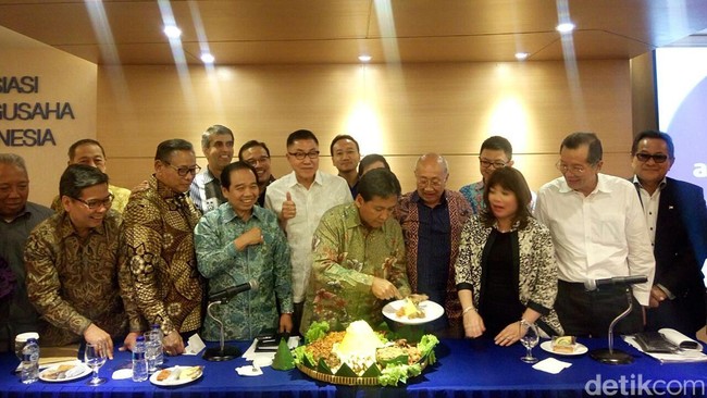 Tax Amnesty Periode I Sukses, Pengusaha Gelar Tumpengan