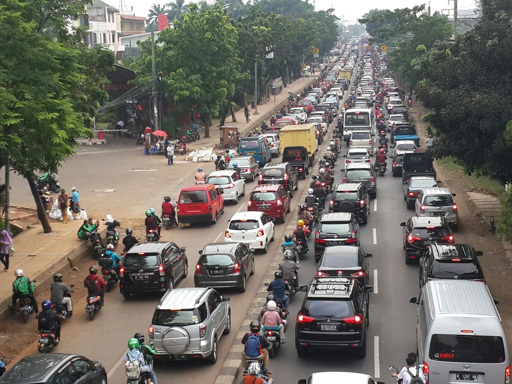 Saat Berjibaku dengan Macet Jakarta