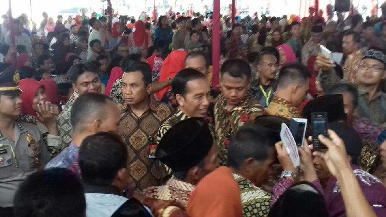 Jokowi: Jangankan Ratusan Juta, Pungli Rp 10 Ribu Akan Saya Urus!