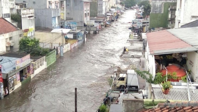 Ridwan Kamil Segera Bongkar Semua Bangunan yang Sebabkan Banjir