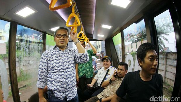 Wali Kota Makassar Luncurkan Angkot 'Pete-pete' Smart