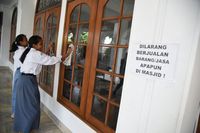 Toleransi Siswa Purwakarta, Siswa Muslim Bersihkan Gereja, nonMuslim Bersihkan Masjid