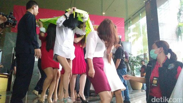 76 WN China Dirazia di Klub Malam di Jakbar, Ada yang Jadi PSK