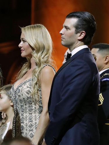 Begini Busana Para Wanita di Keluarga Donald Trump Saat Pagi dan Malam Inagurasi