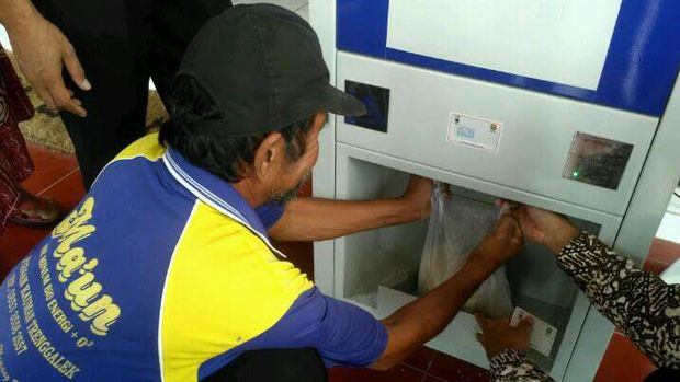 Wow, di Trenggalek Ada 'ATM Beras' Bagi Warga Miskin
