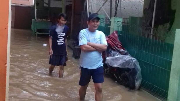 Begini Potret Banjir Kiriman di Bukit Duri