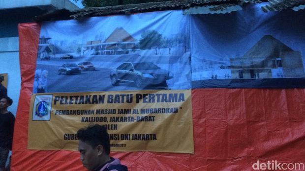 Usai Resmikan RPTRA, Ahok Groundbreaking Masjid di Kalijodo