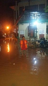 Kelurahan Cipinang Melayu Terendam Banjir Setinggi 70 Cm