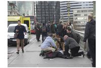 Foto Viral Teror di London yang jadi Kontroversi