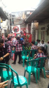 Panwas Bubarkan Kampanye Tim Ahok di Tamansari Jakbar