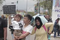 Ratusan Korban Banjir Kabupaten Bandung Gelar Aksi 313
