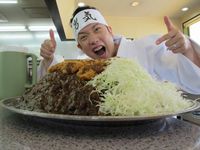 Kalau Bisa Habiskan 9 Kg Nasi Kari dalam 1 Jam, Restoran Ini Akan Beri Rp 11 Juta!