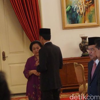 Ketika Mega dan Jokowi Berbincang Berdua di Istana