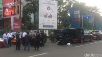 Tas Mencurigakan di Depan ITC Depok Berisi Pakaian