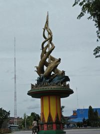 Ini Dia Tugu Antikorupsi yang Melahirkan 18 Tersangka Korupsi