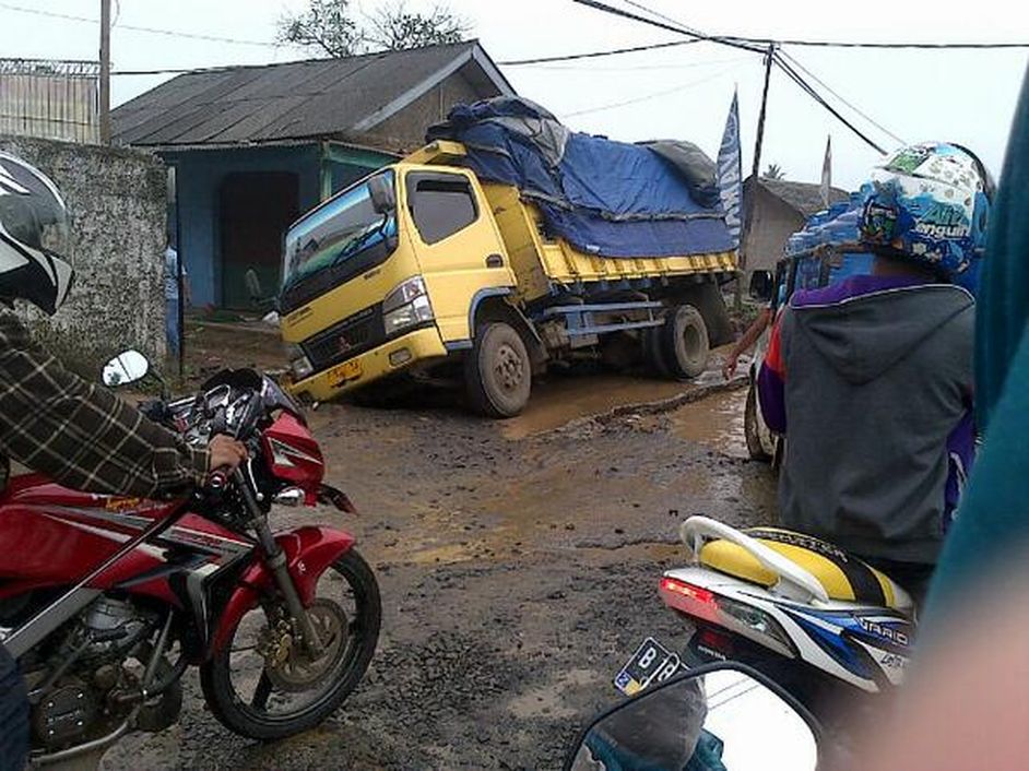 Foto-foto Sekitar Lalu Lintas Indonesia &#91;Unik, Lucu, Ngebingungin&#93;