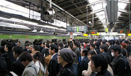 5-stasiun-kereta-paling-ramai-didunia