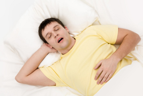 Bebas Ngorok Saat Tidur dengan Langkah Ini