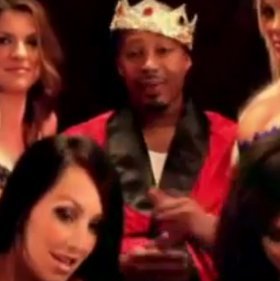 5 Iklan dengan Model Rapper yang Dinilai Aneh