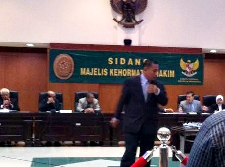 Dipecat, Hakim Pahala: Justru Saya dan Anak-anak Tertawa