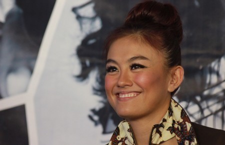 (SOAL NAMA PANGGUNG) Agnes Monica atau Agnez Mo?