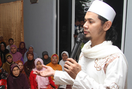 { Lagi masalah UGB } 'R' Serasa Dihipnotis Ketika Diobati UGB
