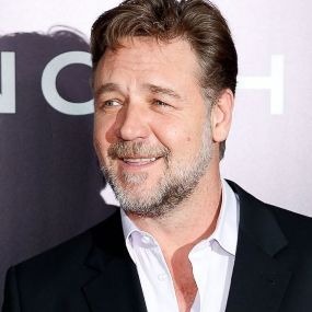 Russell Crowe dan Emma Watson Bangga Film 'Noah' Menuai Kritik