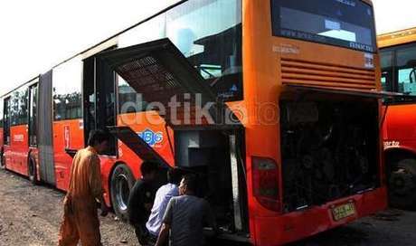 sering-mogok-bus-transj-koridor-ii-dan-iii-memang-sudah-tua