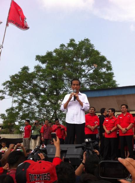 jokowi-effect-diyakini-kalahkan-fenomena-jokowi-yes-pdip-no