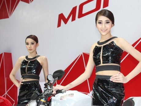 Melirik Kecantikan Model Thailand