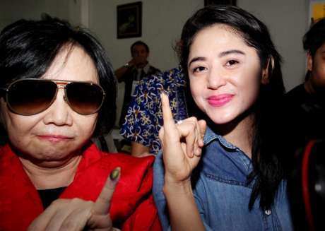 nunun-nurbaetie-bebas-dari-tahanan-bulan-juli