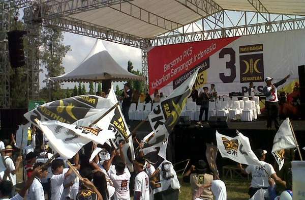 fahri-hamzah-jadi-oposisi-tidak-kalah-mulia