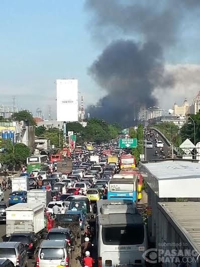 [Sengaja atau Tidak?]PASAR SENEN TERBAKAR