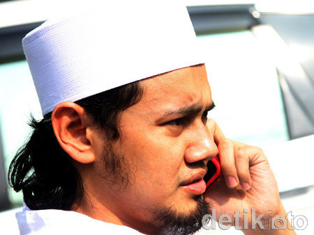 { Ustadz dizholimi }Sudah Minta Maaf, UGB Diminta Kembalikan Uang Rp 1,2 Miliar