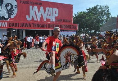 Aksi Relawan Untuk Jokowi (YANG MAU MENAMBAHKAN SILAHKAN)