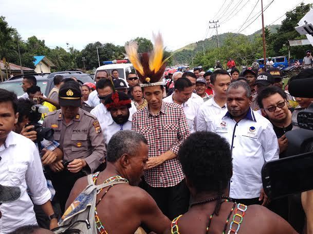 Yang membuat jokowi awali kampanye di papua & sambutan hangat msykt papua.