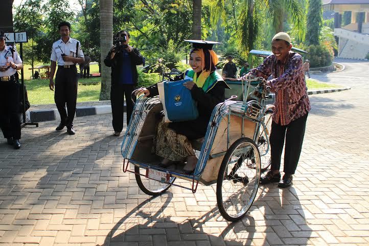 Beberapa Hal Kecil Yang Membuat Kita Bahagia