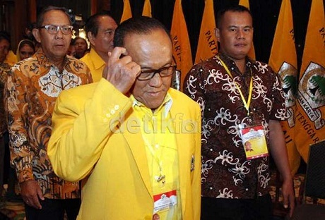 &#91;Mendadak Dekat&#93; Agung Laksono: Saya Dekat dengan Jokowi