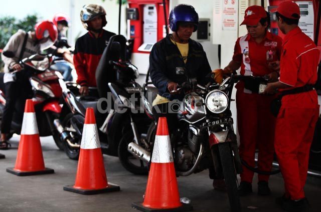 Kepala BPH Migas Berharap Jokowi Naikkan Harga BBM Jadi Rp 10.000/Liter