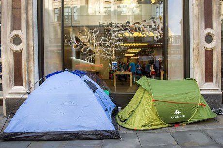 Wah, Pengangguran Ini Sudah Antre iPhone 6